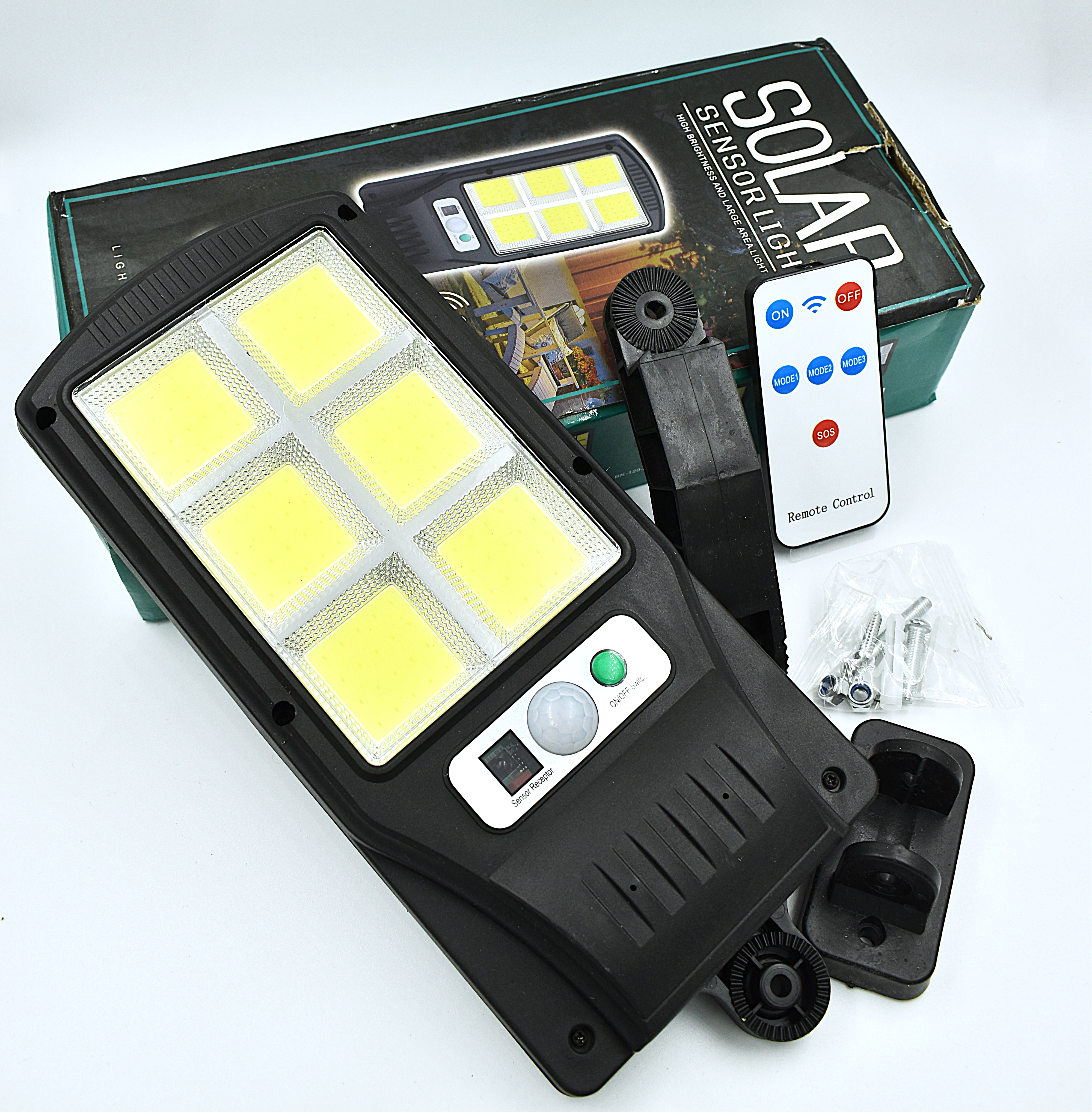 LAMPARA SOLAR CON SENSOR IP67